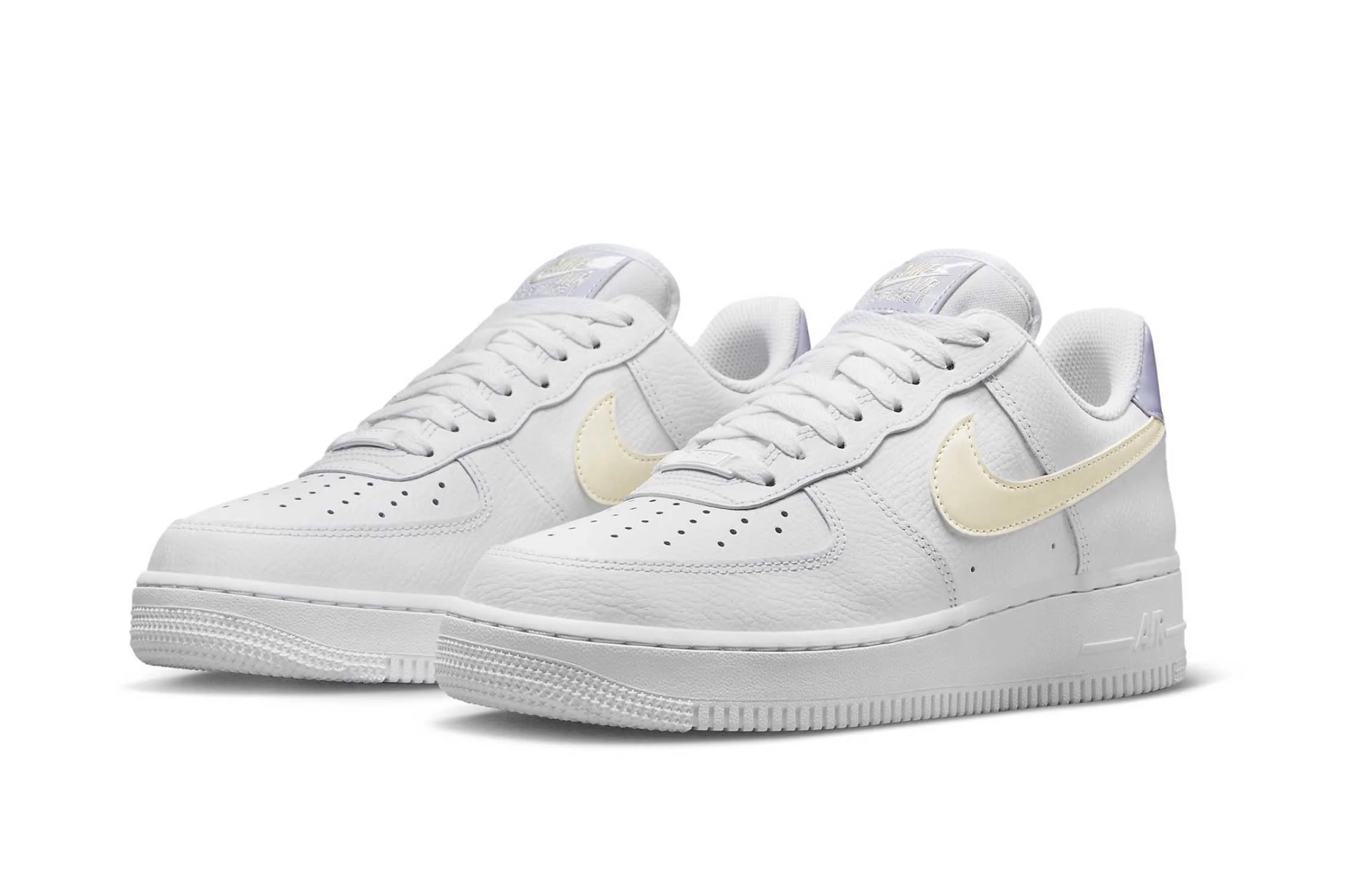 Air Force 1 '07 - White / Oxygen Purple / Coconut Milk